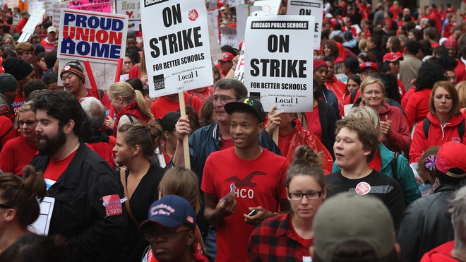 chicago schools strike.jpg